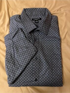 Claiborne Men's Gray Geometric Button-Down Shirt